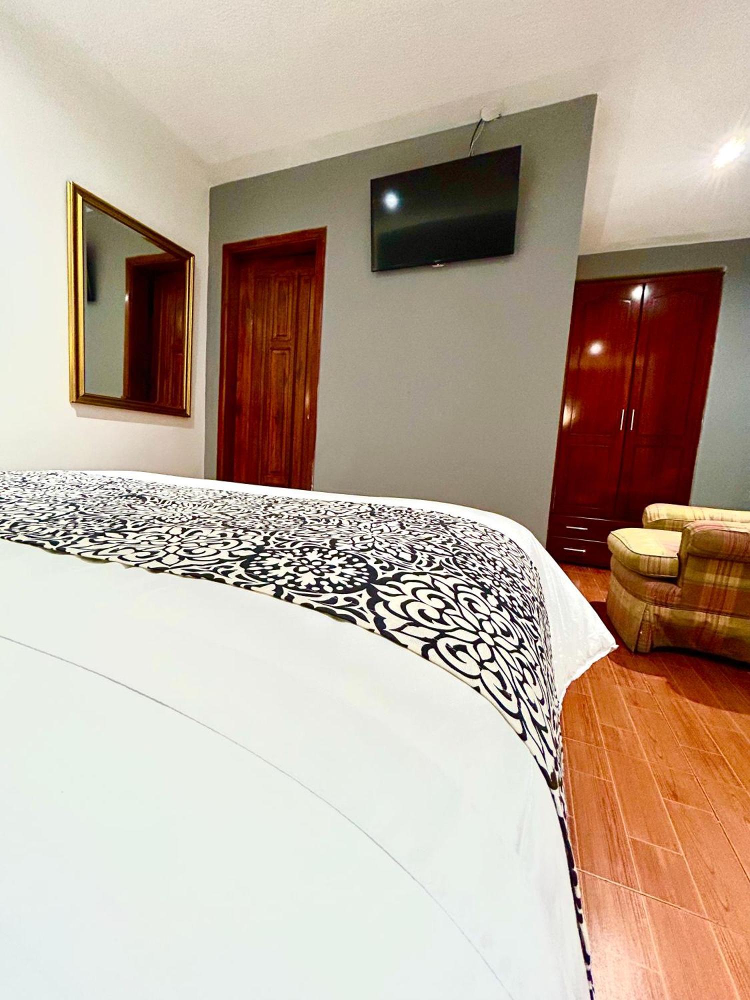 Accel Hotel La Quinta Ibarra Kültér fotó